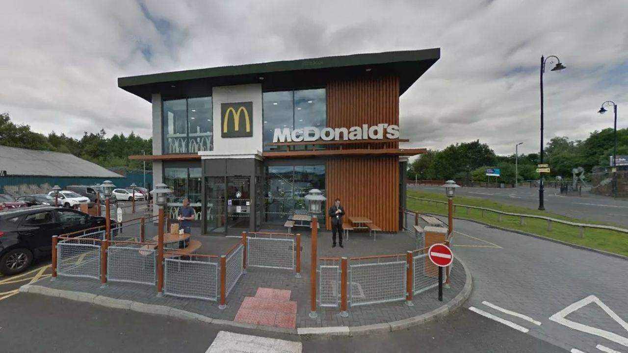 Stalker claims Chat GPT told him what to say to McDonald's worker he was messaging